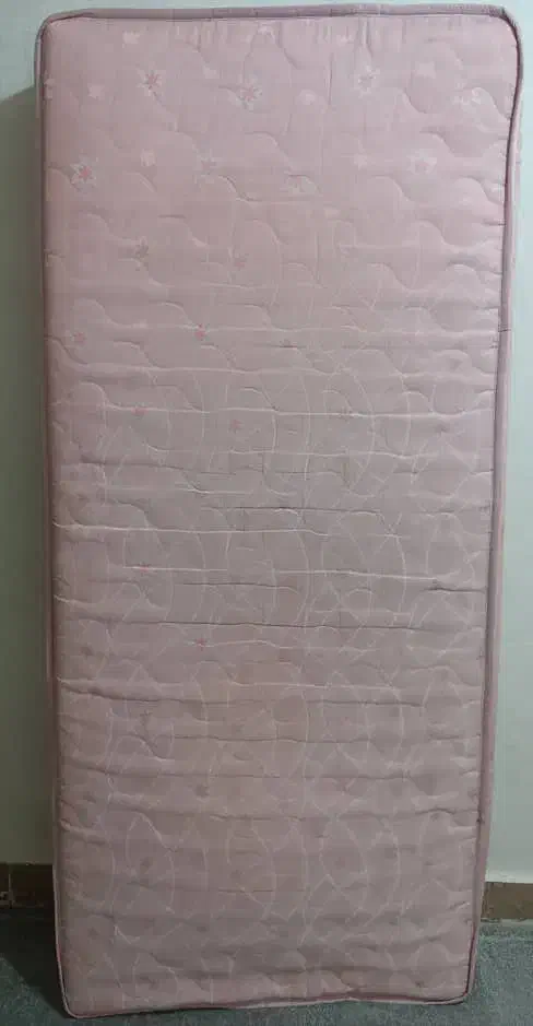 تشک یک نفره در حد نو|تشک تختخواب|مارگون, |دیوار