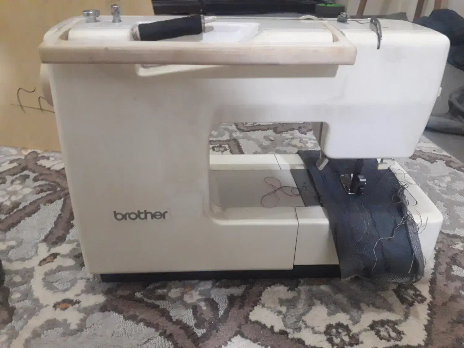 چرخ خیاطی گلدوزی کمکار|چرخ خیاطی و ریسندگی|مشهد, شهرک ابوذر|دیوار