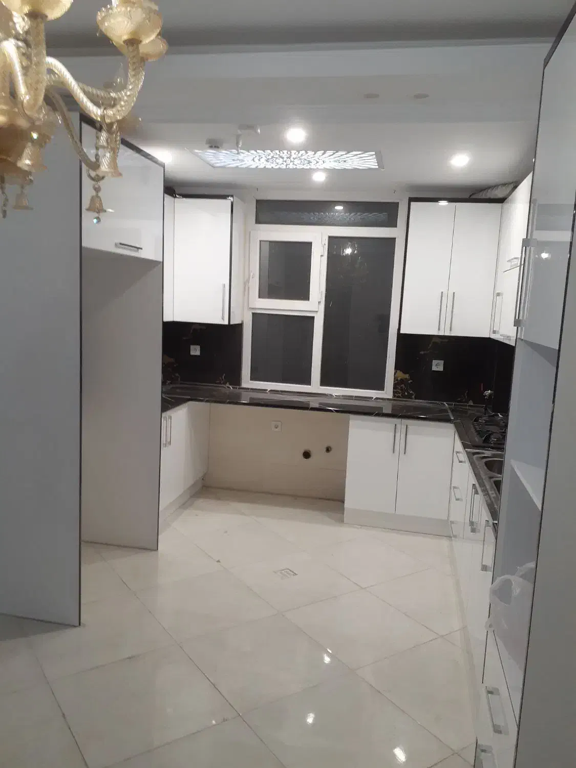 اپارتمان ۱۰۰ متر مهرابادجنوبی