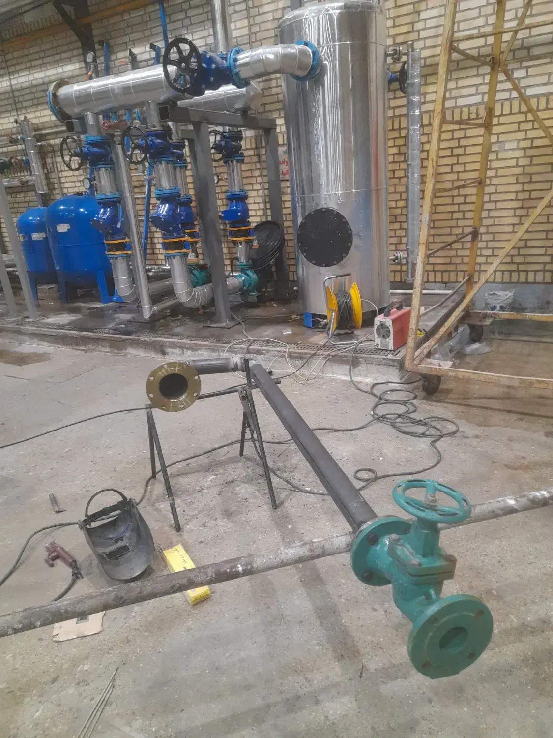 جوشکاری و لوله کشی گاز و آتش‌نشانی با تایید نظام|خدمات پیشه و مهارت|پاکدشت, پاکدشت (مامازند)|دیوار