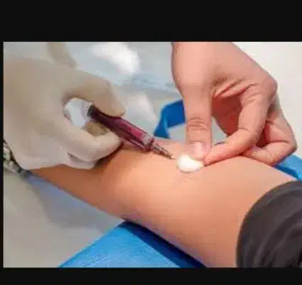 تزریقات پانسمان خونگیری وصل سرم بخیه و ...|خدمات آرایشگری و زیبایی|شیراز, شهرک ولیعصر|دیوار