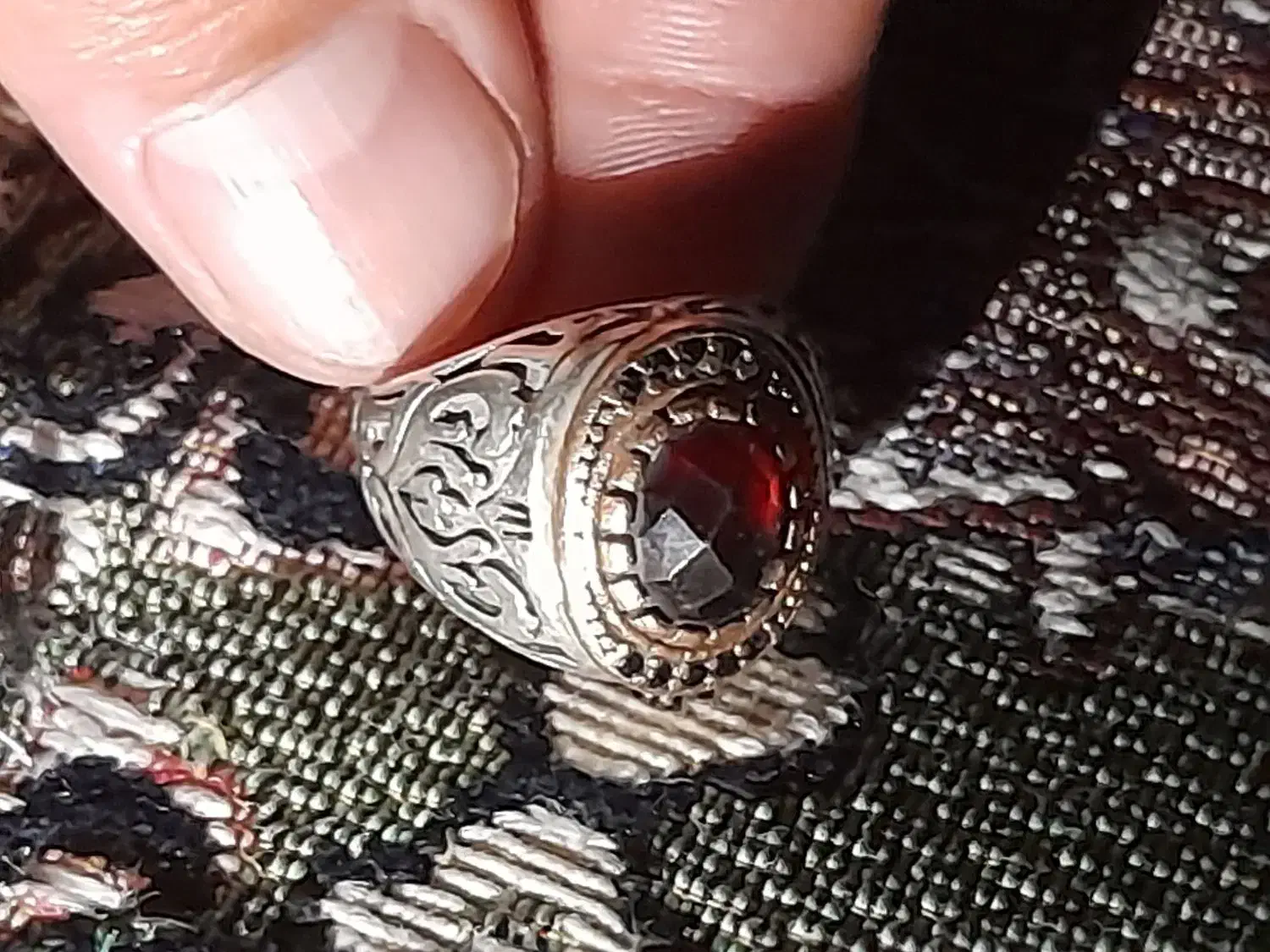 انگشتر زمرد|جواهرات|شیروان (خراسان), |دیوار