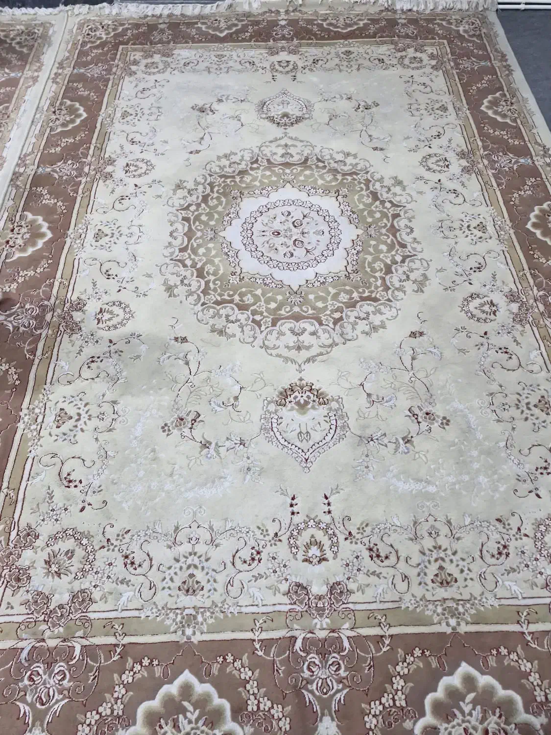 فرش ماشینی|فرش|میانه, |دیوار