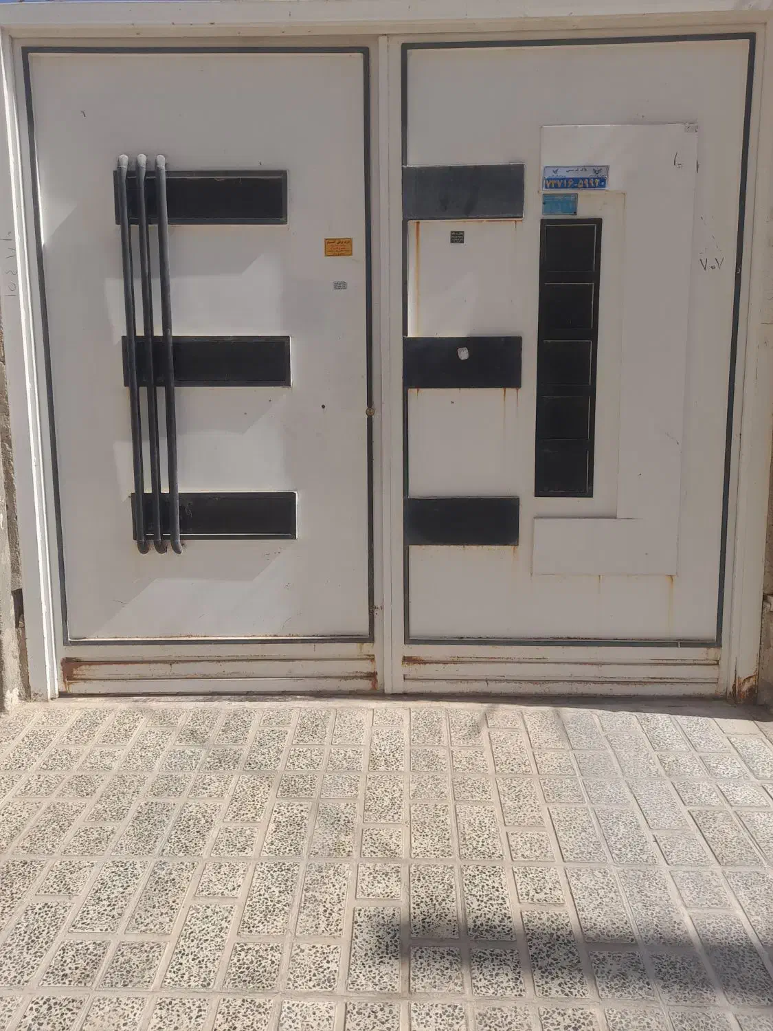 درب حیاط|مصالح و تجهیزات ساختمان|مرودشت, فاز دوم شهرک فرهنگیان|دیوار