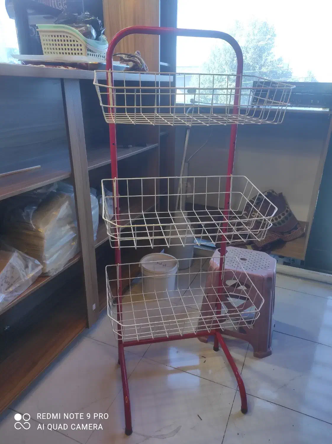 استند|کتابخانه، شلف، قفسه‌های دیواری|دورود, |دیوار