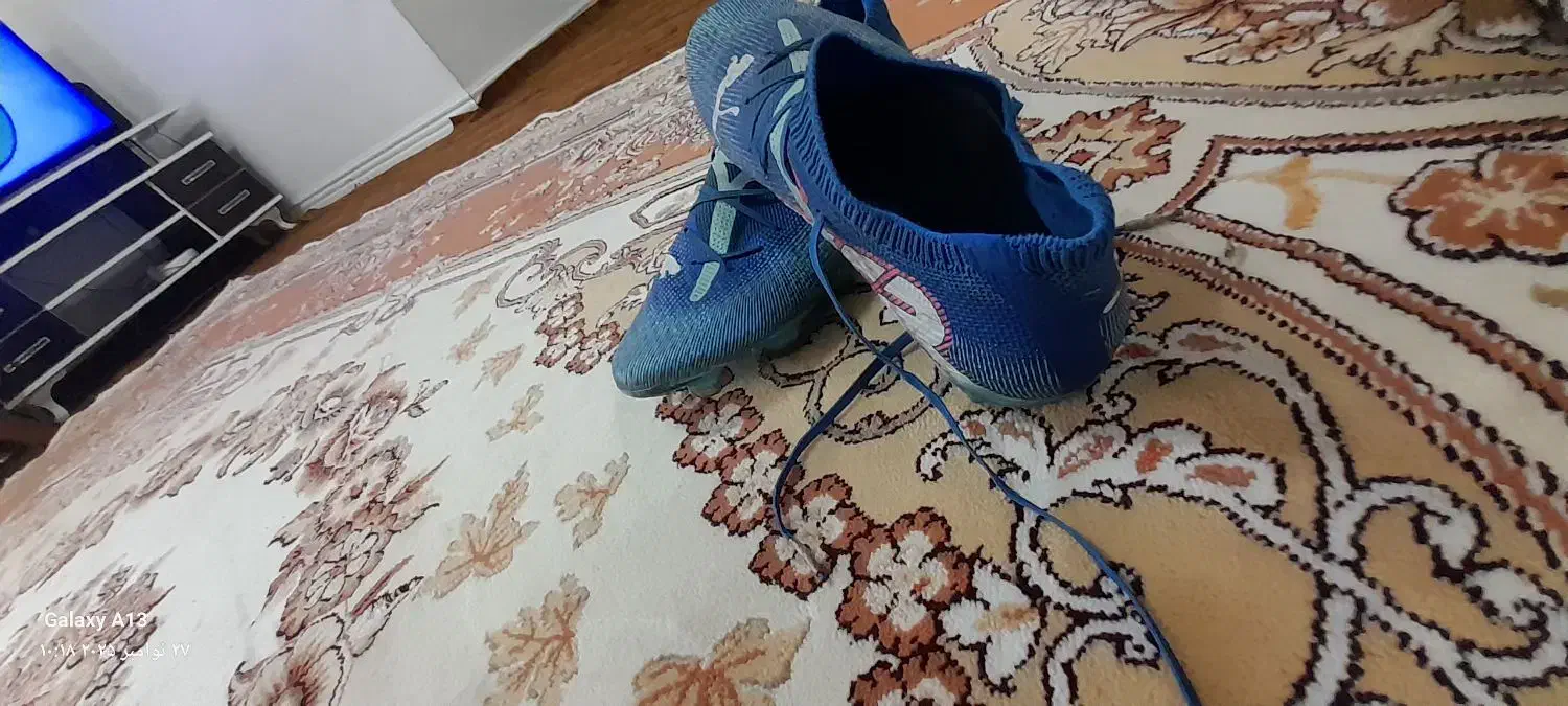 فروش فوری کفش میخی مخصوص چمن|کیف، کفش، کمربند|رامیان, |دیوار