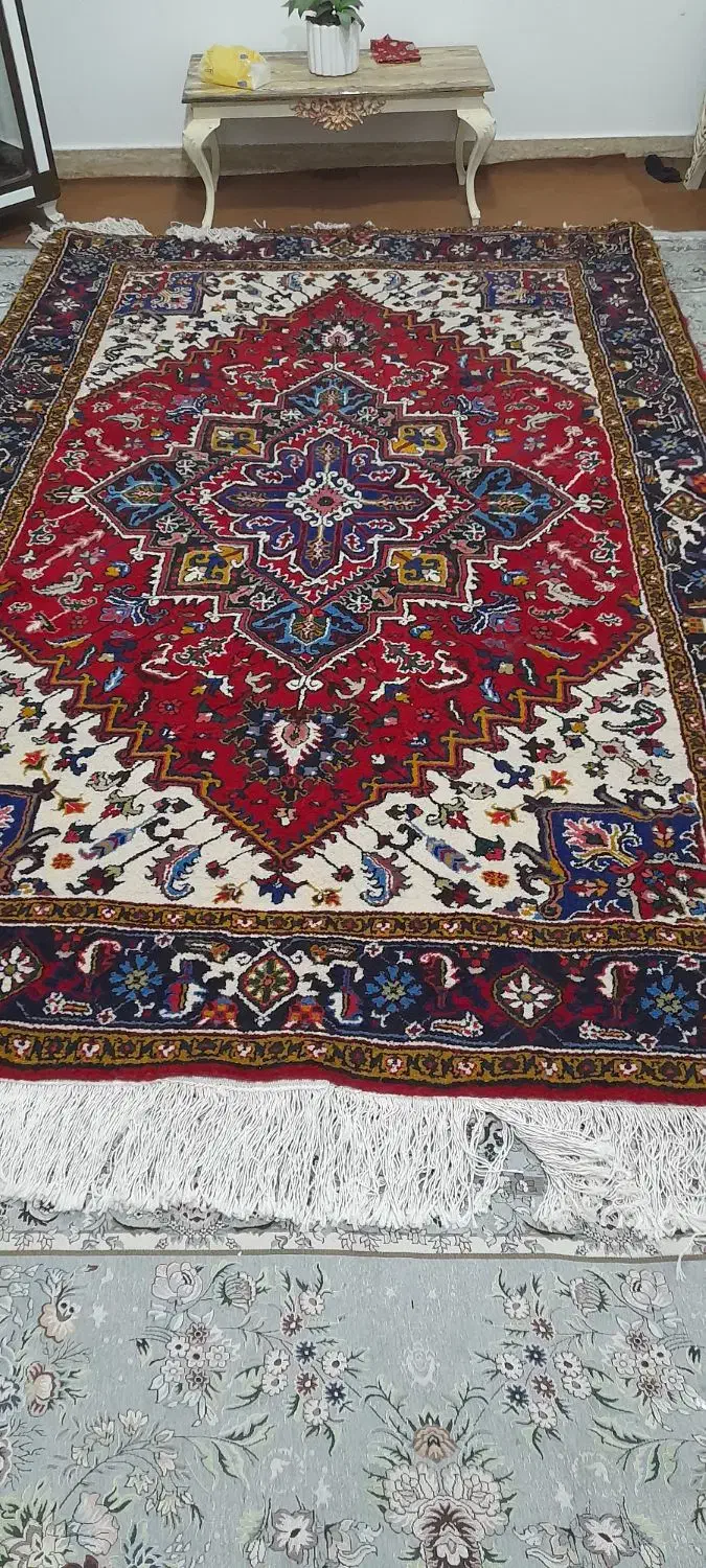 فرش مهربان|فرش|مهربان, |دیوار