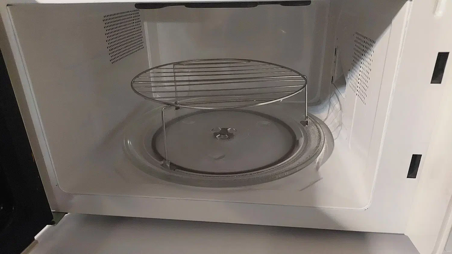 مایکروویو ۳۰ لیتر سانی|اجاق گاز و لوازم برقی پخت‌وپز|ماهدشت, |دیوار