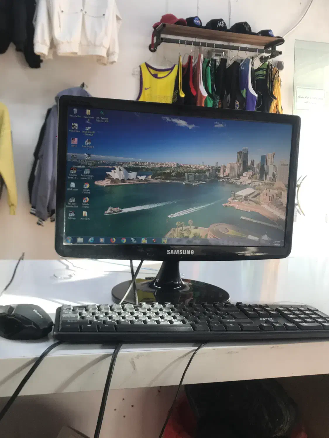 کامپیوتر|رایانه رومیزی|کنگاور, |دیوار