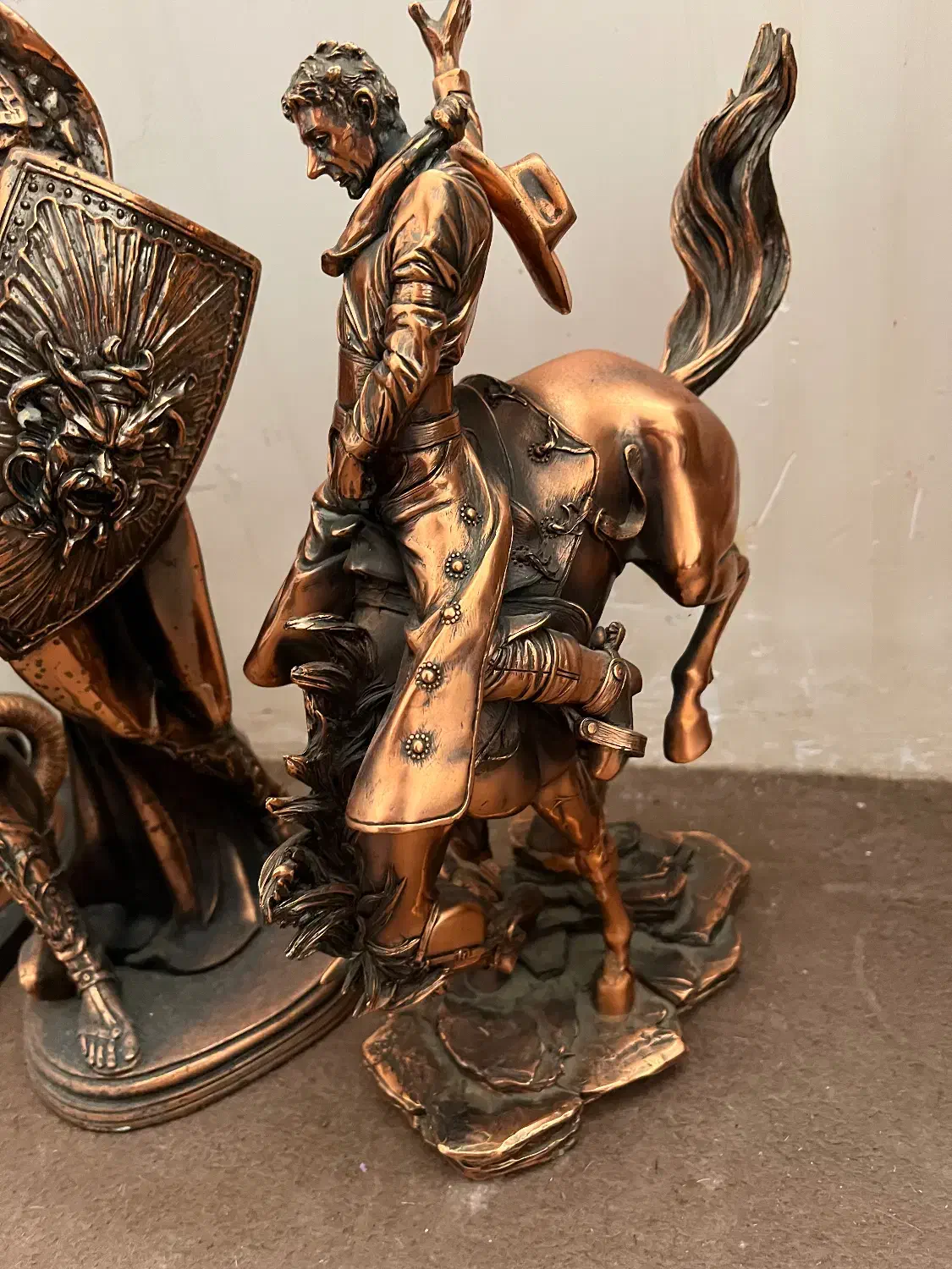 مجسمه برنز|مجسمه، تندیس، ماکت|بندر ماهشهر, |دیوار