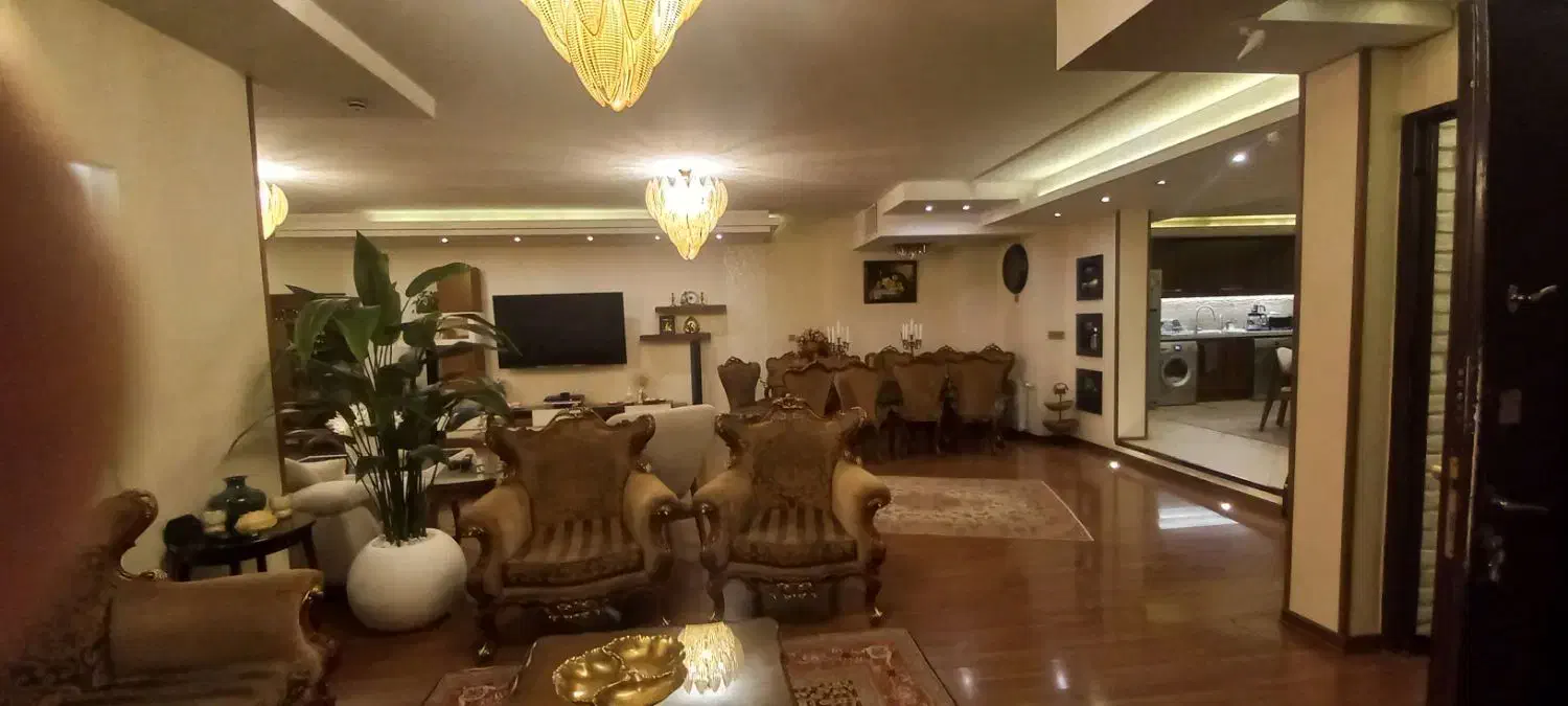 آپارتمان شاه نشین ۲۱۵ متر ۳خواب سهروردی شمالی