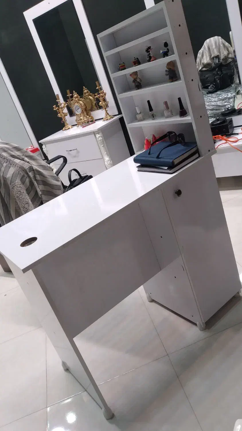 میز تحریر/میز ناخن/میز کار|میز تحریر و کامپیوتر|شیروان (خراسان), |دیوار