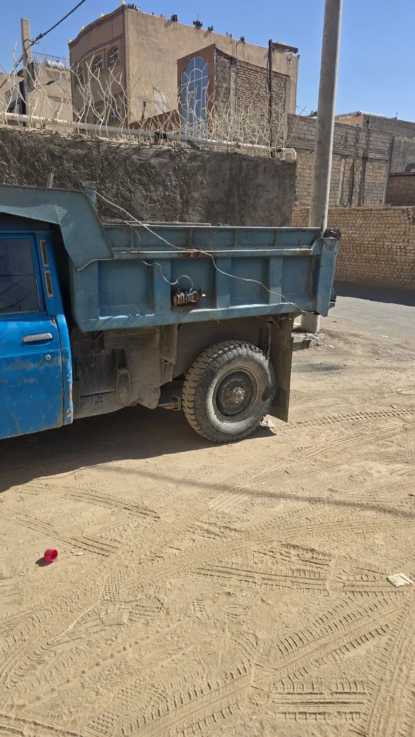 نیسان کمپرسی|خودرو سواری و وانت|اصفهان, شهرک کاوه|دیوار