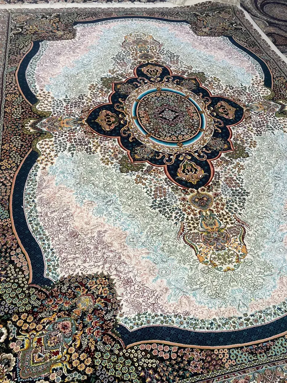 ۱جفت قالی ۱۲متری|فرش|اهواز, دغاغله|دیوار