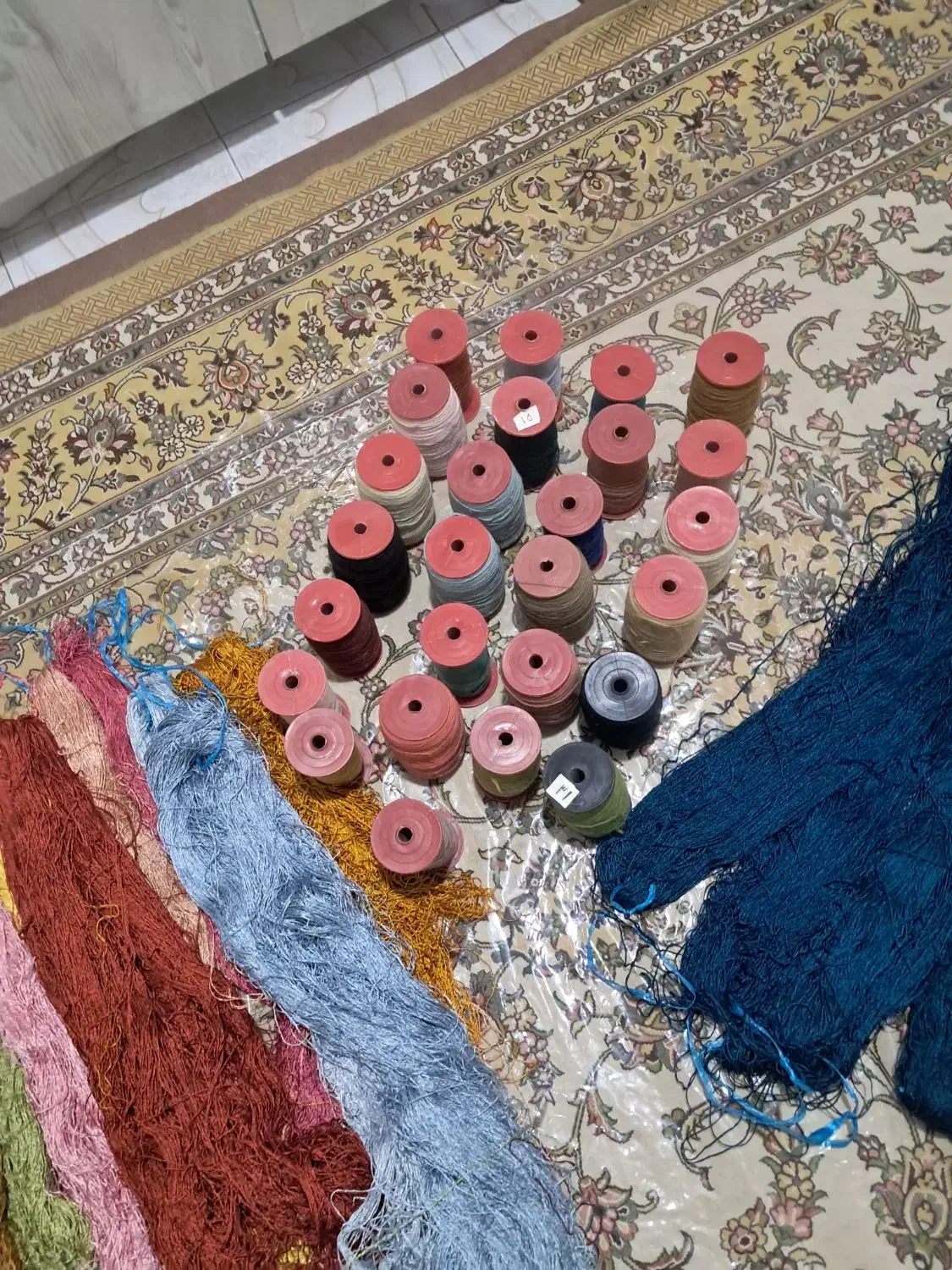 یک دستگاه فرش آماده|فرش|تبریز, |دیوار