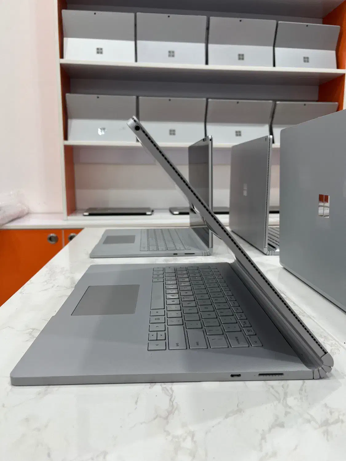 سرفیس بوک ۲ surface book 2  گر۱فیک ۶ گیگ|رایانه همراه|شیراز, ملاصدرا|دیوار