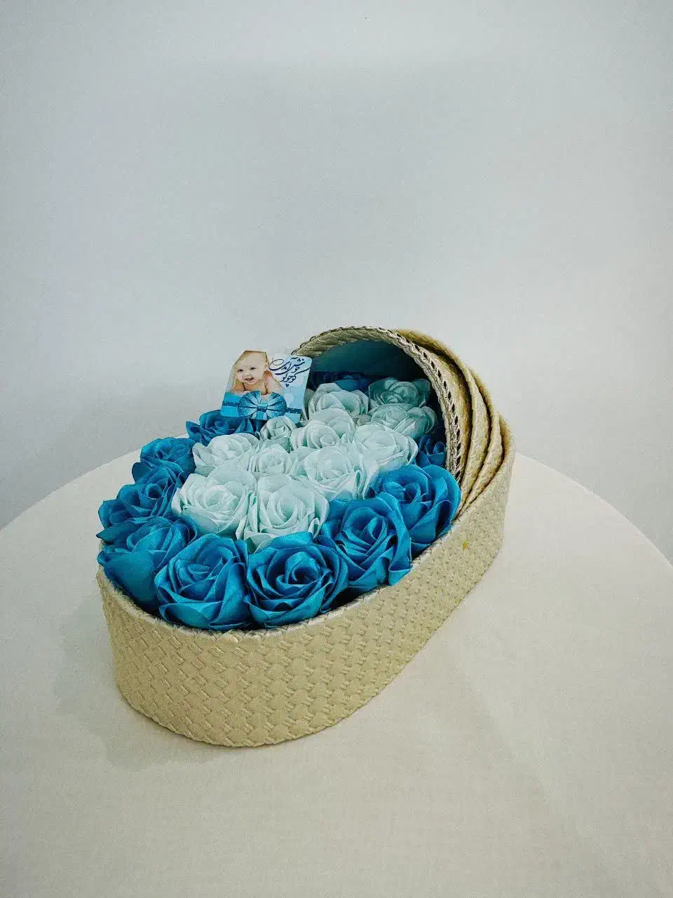 صندوقچه بله برون باکس گل نوزادی باکس ولنتاین|گل مصنوعی|قم, نوبهار|دیوار
