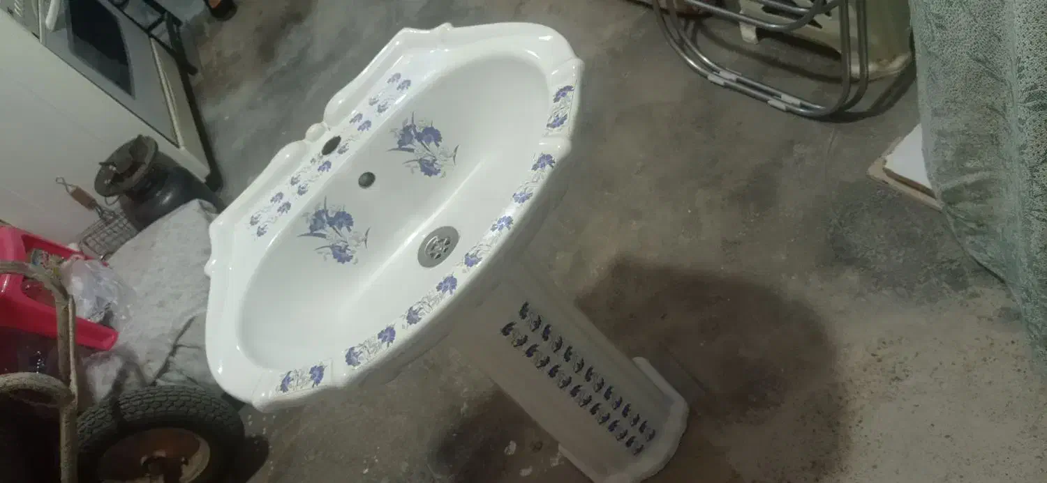 روشویی چینی پارس سالم|لوازم سرویس بهداشتی|سریش آباد, |دیوار