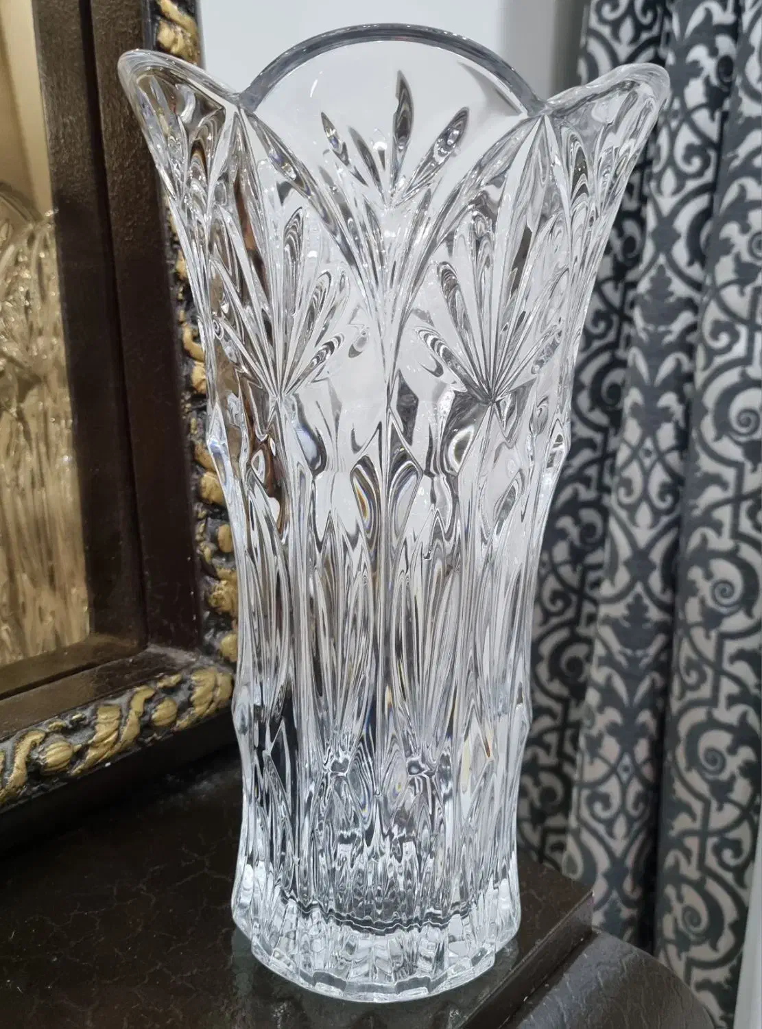 گلدان بلور برند Toyota Sasuke glass|صنایع دستی و سایر لوازم تزئینی|تهران, سازمان آب|دیوار