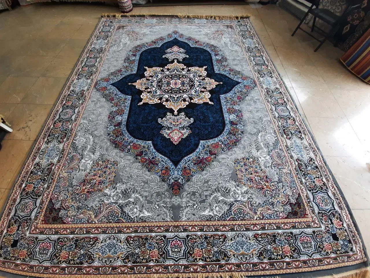 فرش هایلیدی سرمه ای ۱۲ متره|فرش|هشتگرد, هشتگرد قدیم|دیوار