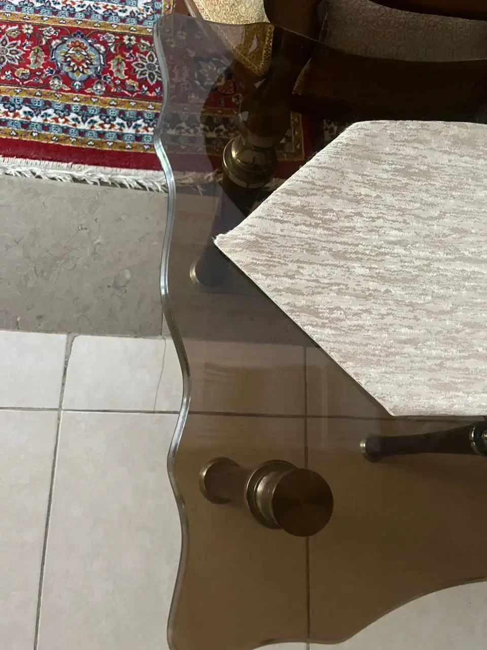 میز جلو مبلی بزرگ و عسلی کوچک|مبلمان خانگی و میز عسلی|شیراز, ستارخان|دیوار