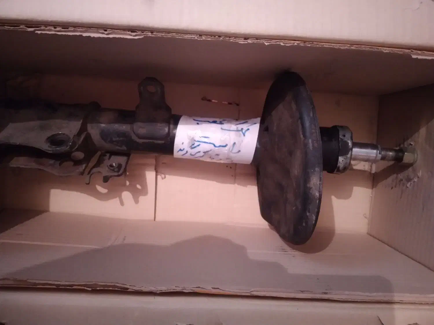 کمک فنر عقب تویوتا کمری|قطعات یدکی و لوازم جانبی|شاهرود, |دیوار