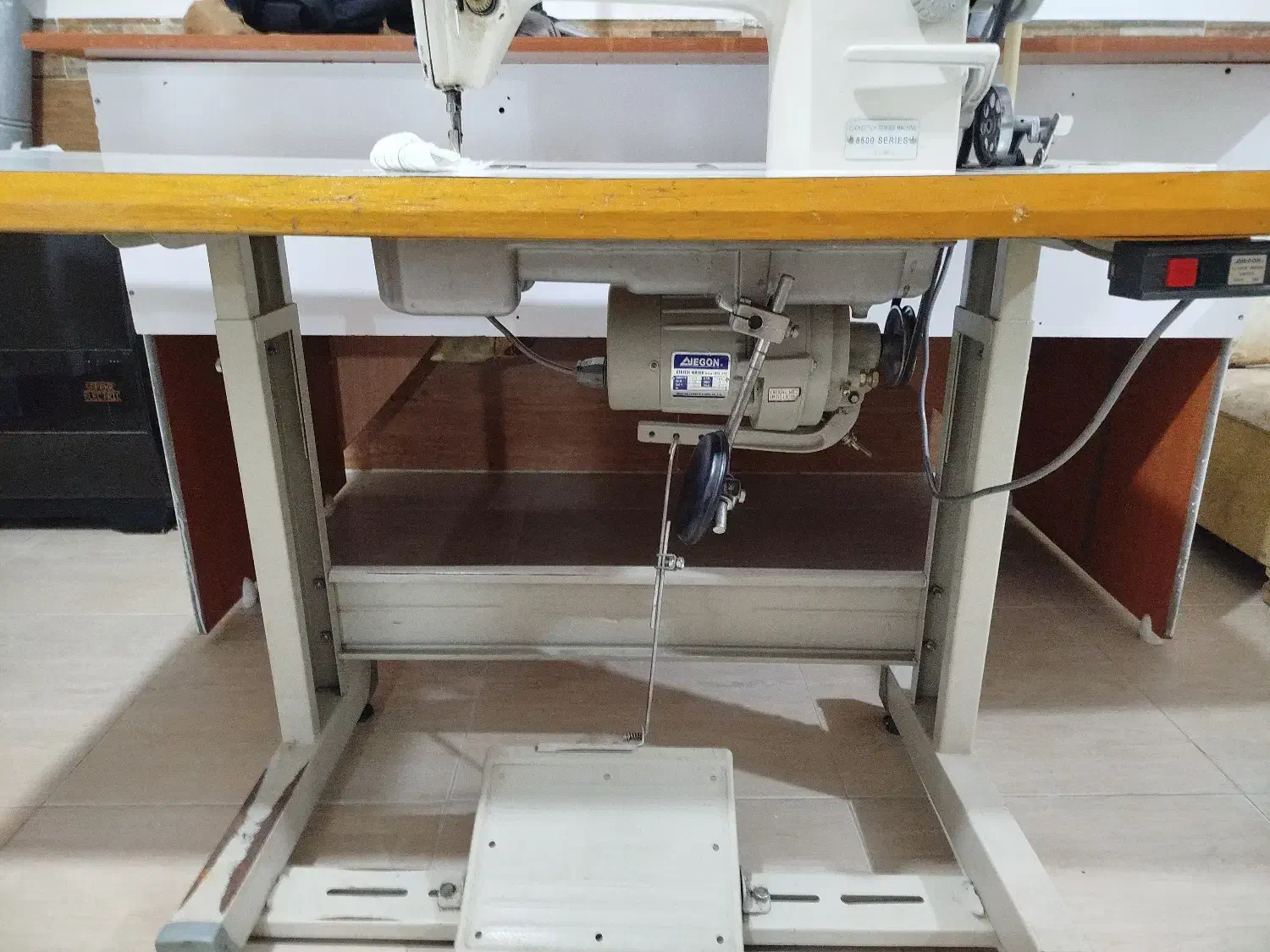 چرخ خیاطی صنعتی|چرخ خیاطی و ریسندگی|مهاباد (آذربایجان غربی), |دیوار