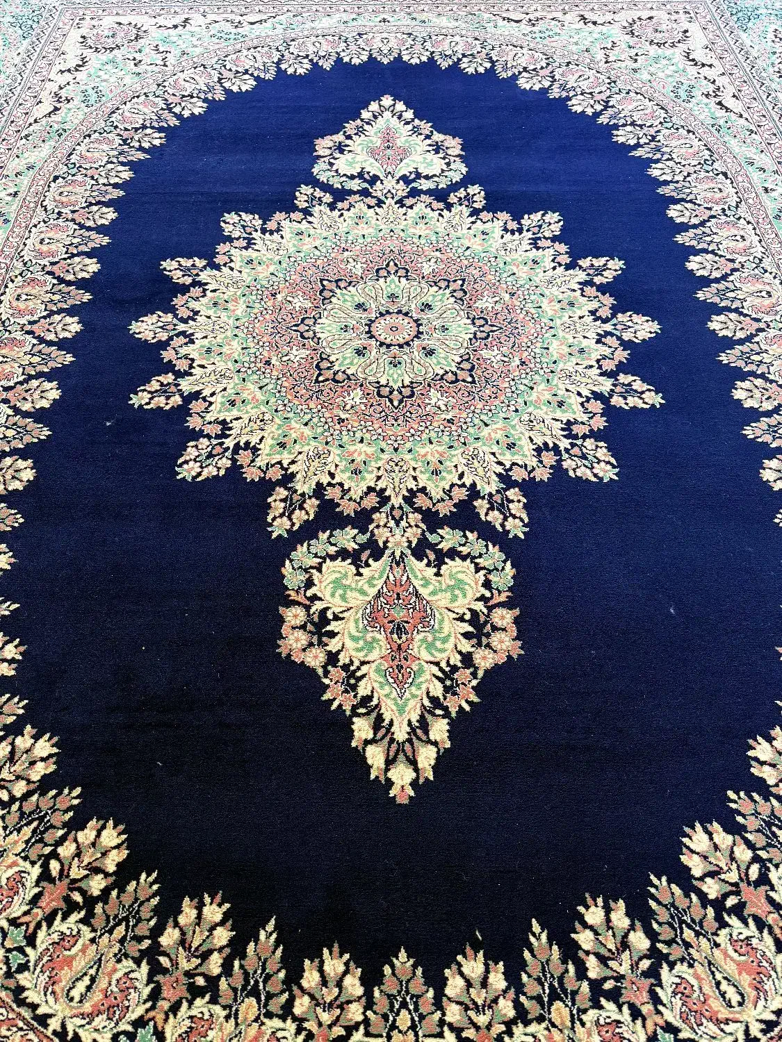 فرش۱۲ متری ستاره کویر یزد|فرش|شاهینشهر, شهرک گلدیس|دیوار