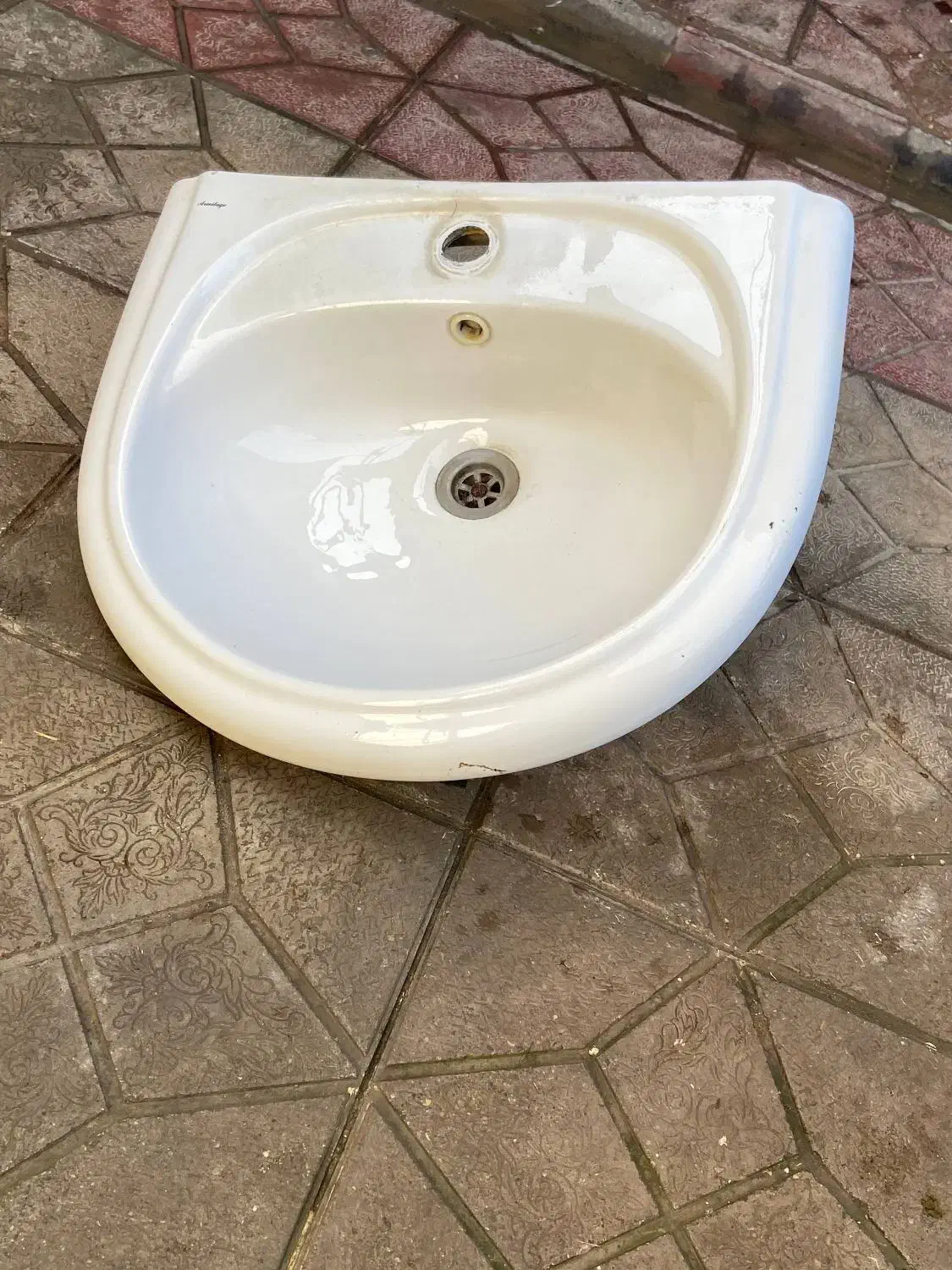 سنگ روشویی با پایه|لوازم سرویس بهداشتی|ساری, |دیوار