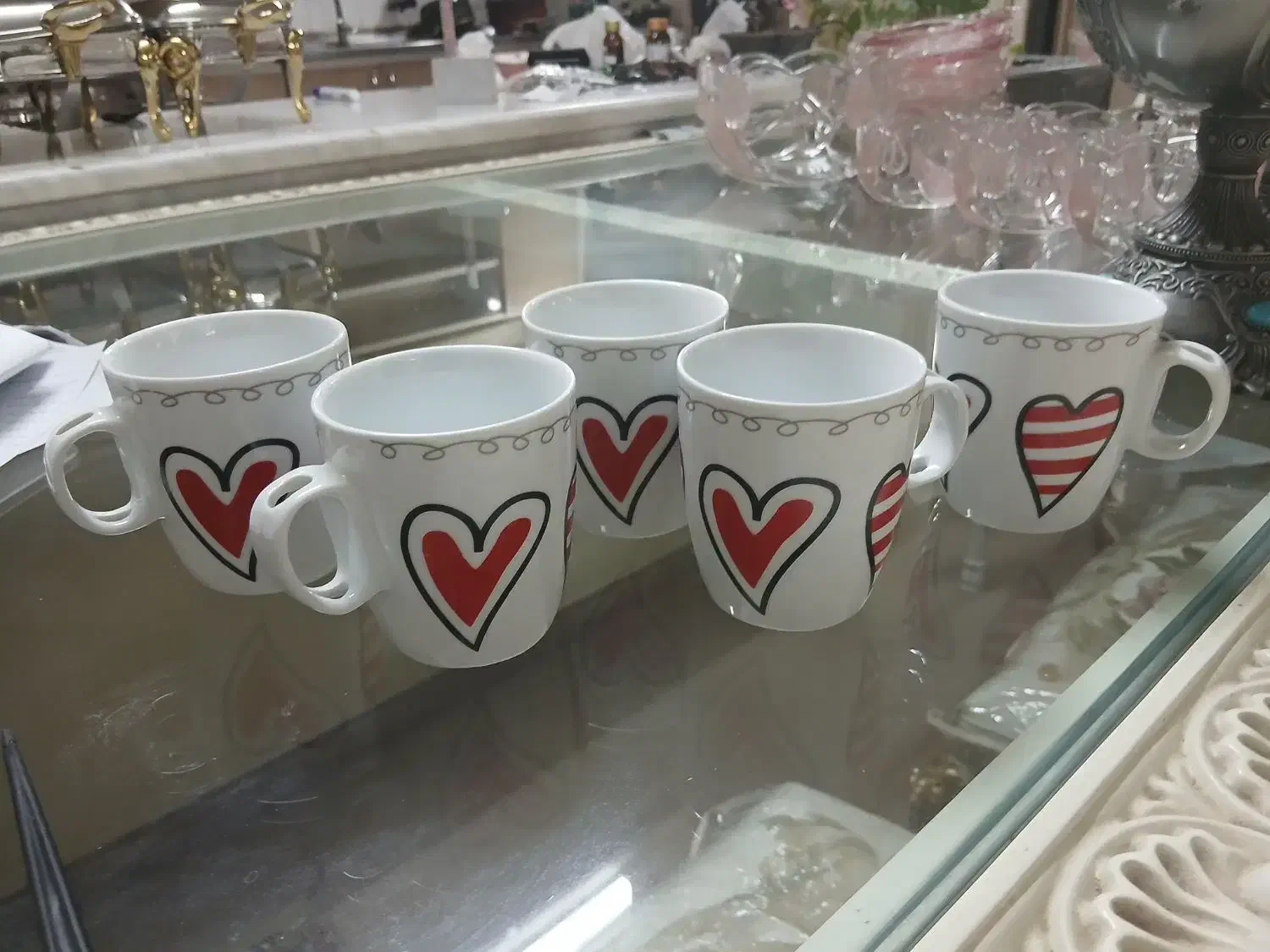 عروسک باربی و لیوان|اسباب‌‌بازی|مشهد, شهرک امام هادی (شهرک غرب)|دیوار