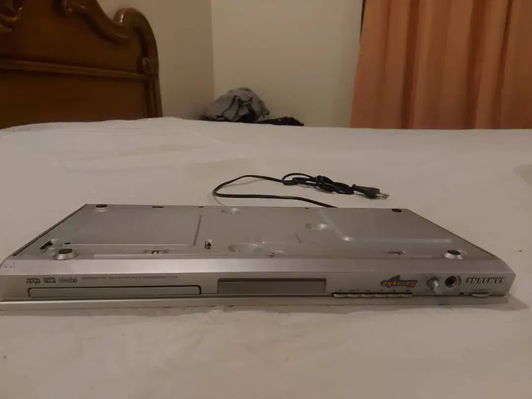 دستگاه دیویدی|پخش‌کننده DVD و ویدیو|تهران, جنت‌آباد جنوبی|دیوار