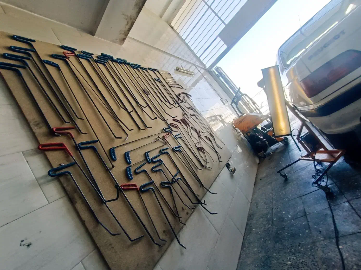 صافکاری pdr تخصصی|خدمات موتور و ماشین|شیراز, شهرک مهدیآباد|دیوار