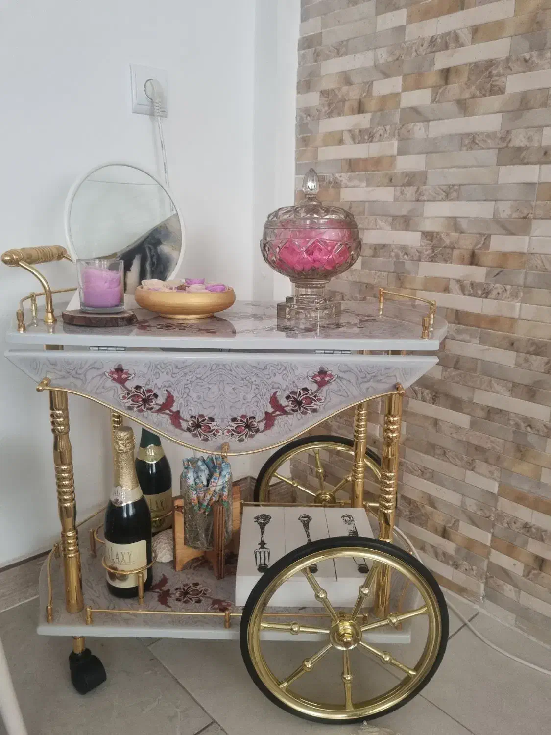 میز دکوری|بوفه، ویترین، کنسول|هشتگرد, هشتگرد قدیم|دیوار