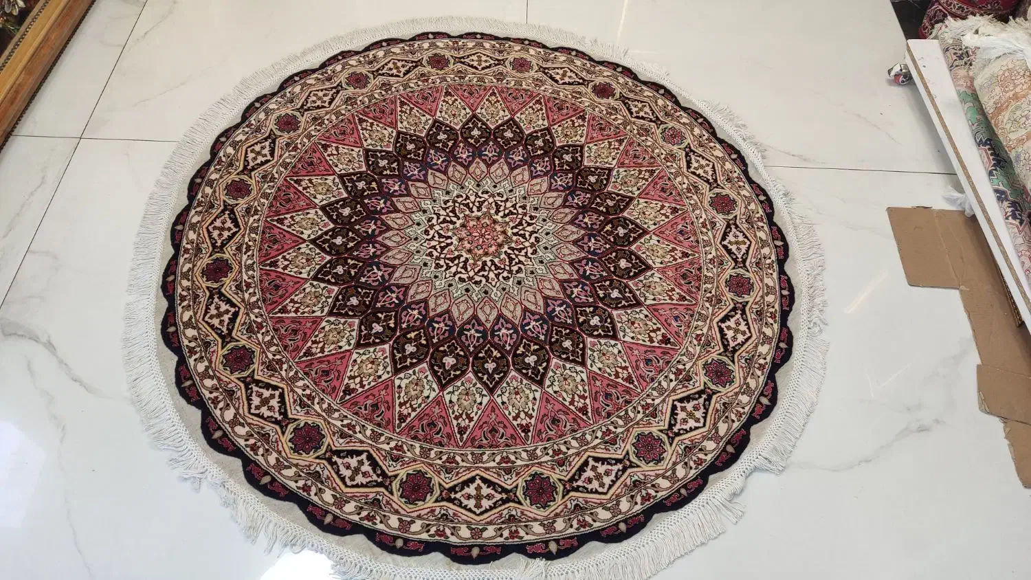 فرش دستبافت دایره ۱/۵در۱/۵ گنبد.  ۵۰رج|فرش|تهران, پونک|دیوار