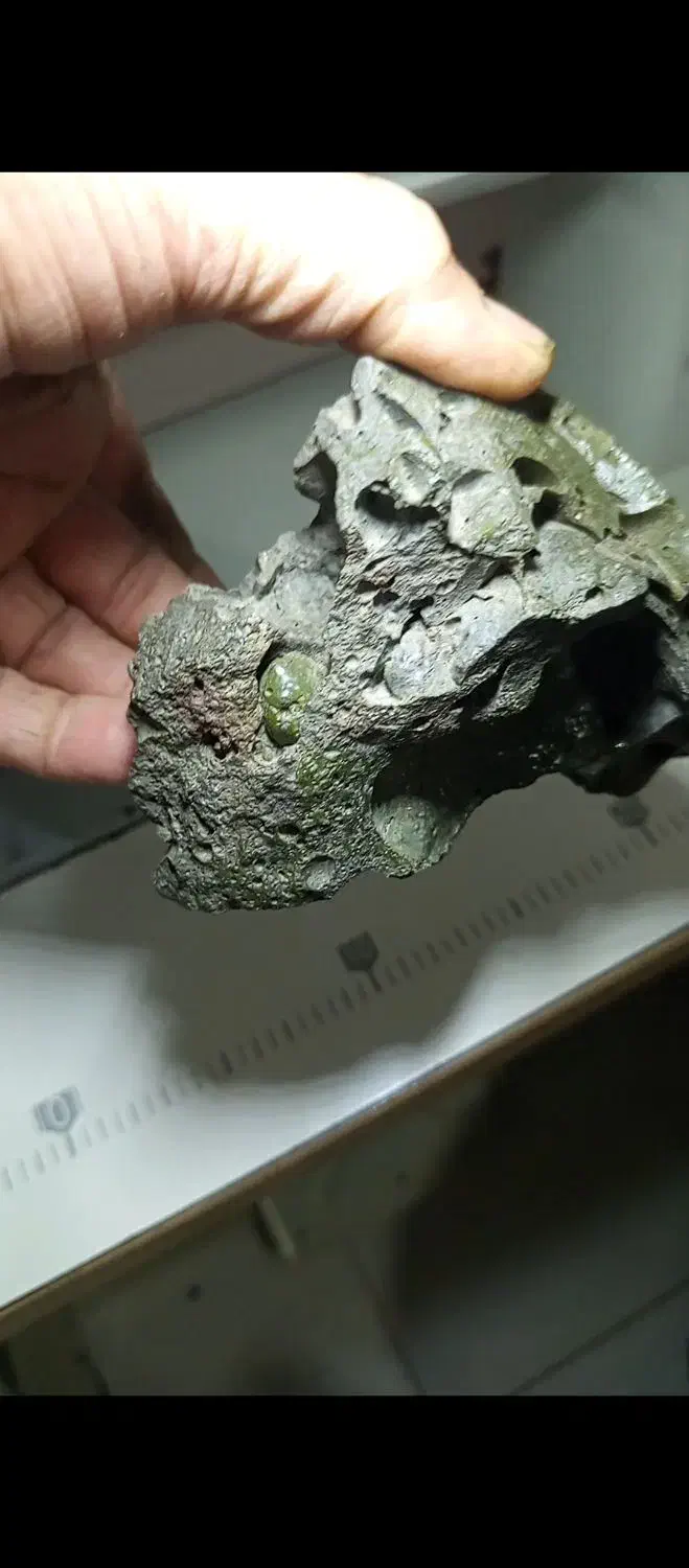 شهاب سنگ|جواهرات|قائم‌شهر, |دیوار