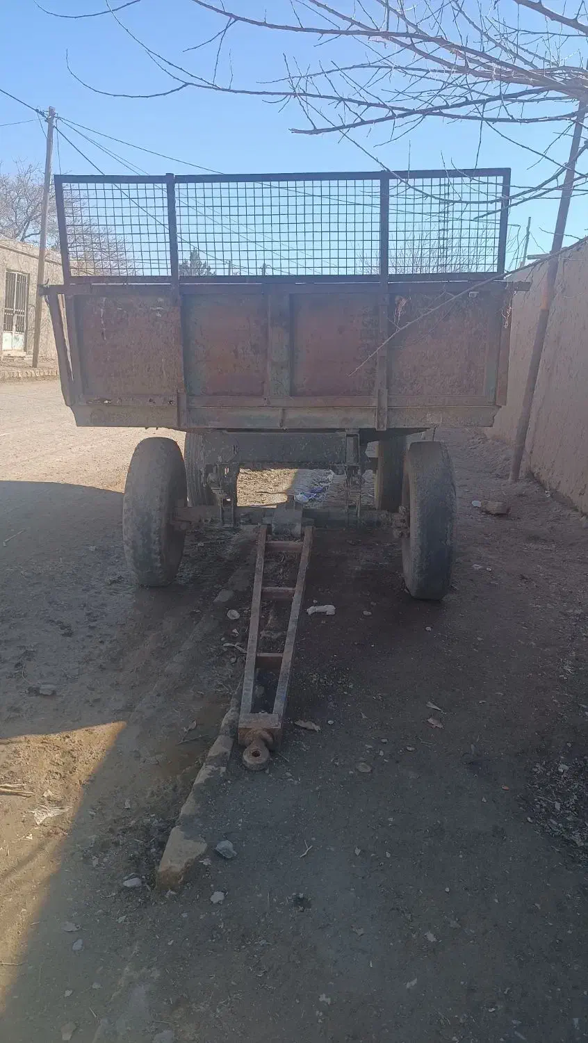 تریلی|ماشین‌آلات صنعتی|جغتای, |دیوار