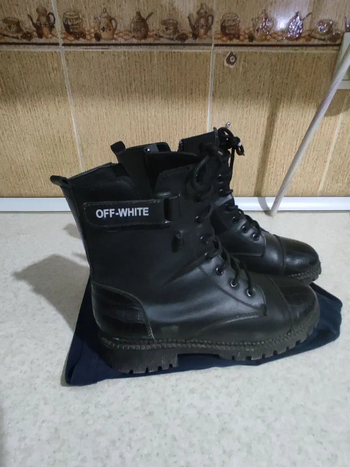 کفشش نیم بوت چرم|کیف، کفش، کمربند|صباشهر, |دیوار