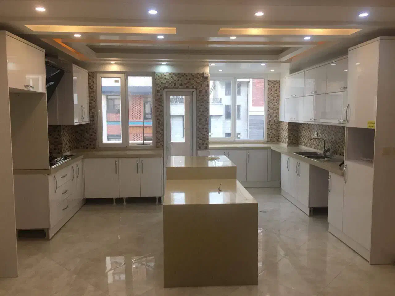 اپارتمان ۱۰۸ متری یوسف اباد شخصی ساز