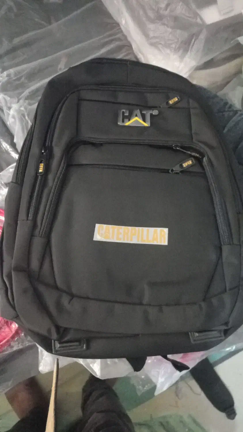 حراجی کیف از۱۰۰ تا ۹۰۰ تومن بابهترین کیفیت ومناسب|کیف، کفش، کمربند|کارون, |دیوار