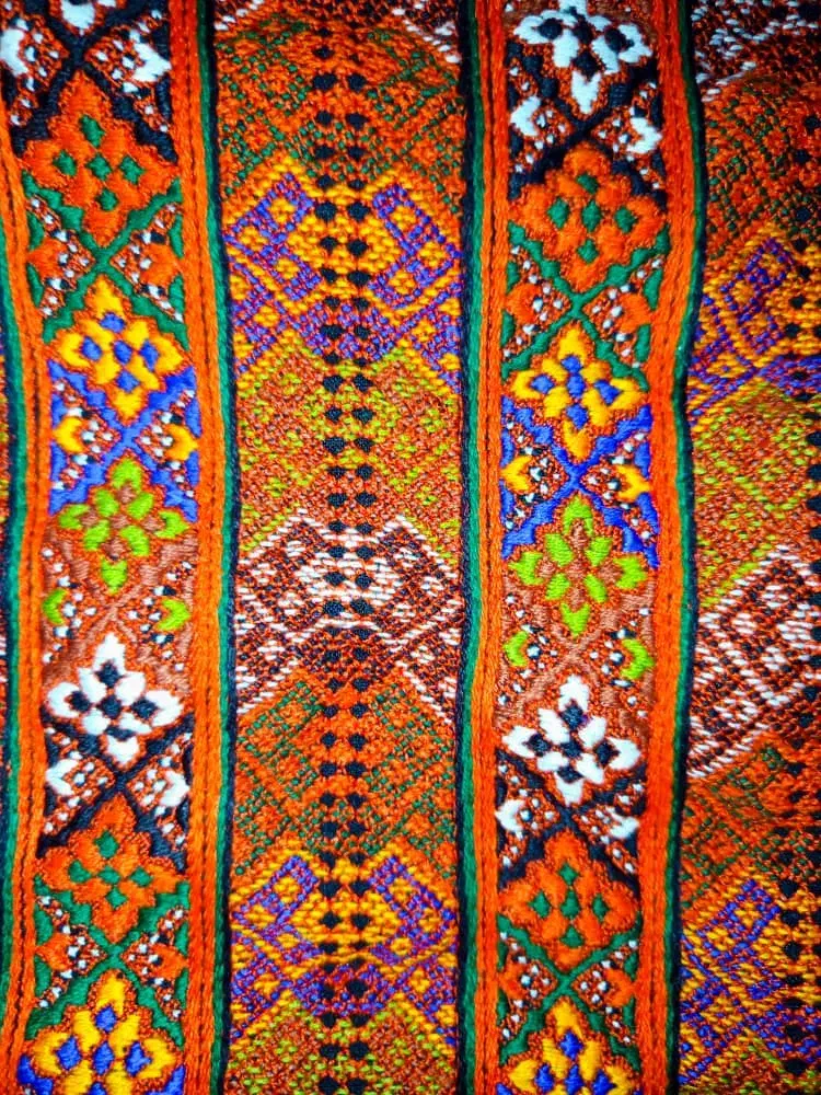 زیاستین فروشی|لباس|خاش, |دیوار