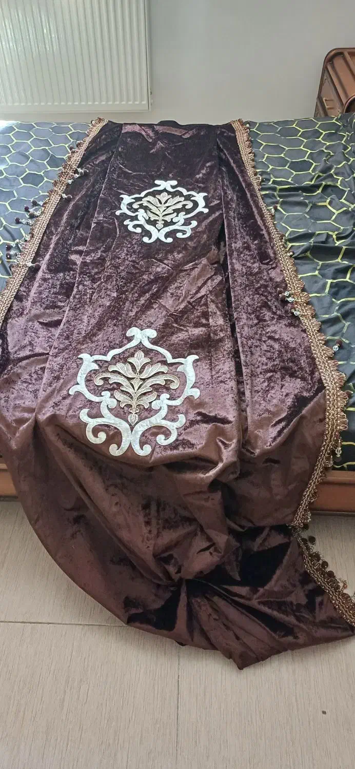 پنل و والان ترک|پرده، رانر، رومیزی|اصفهان, کوی امیریه|دیوار