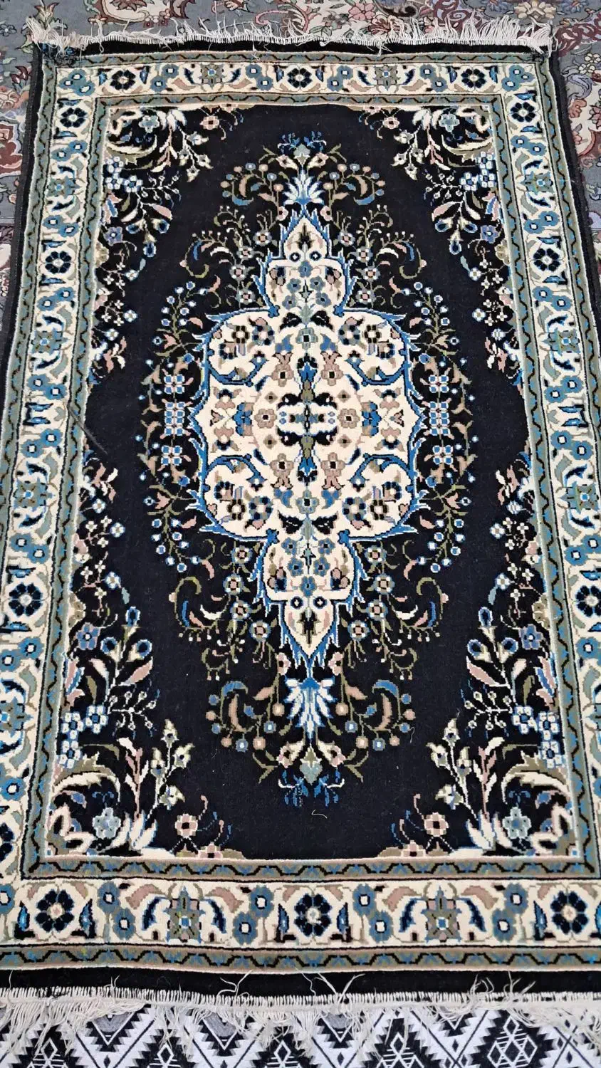 وسایل خانه|گلیم، جاجیم، گبه|گلبهار, شهر جدید گلبهار|دیوار