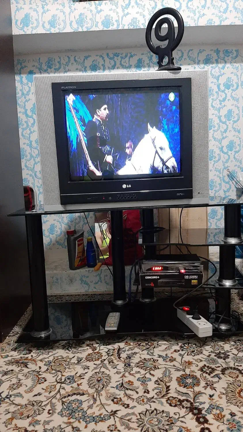 تلوزیون الجی با میز دیجیتال|تلویزیون و پروژکتور|خرم‌آباد, |دیوار