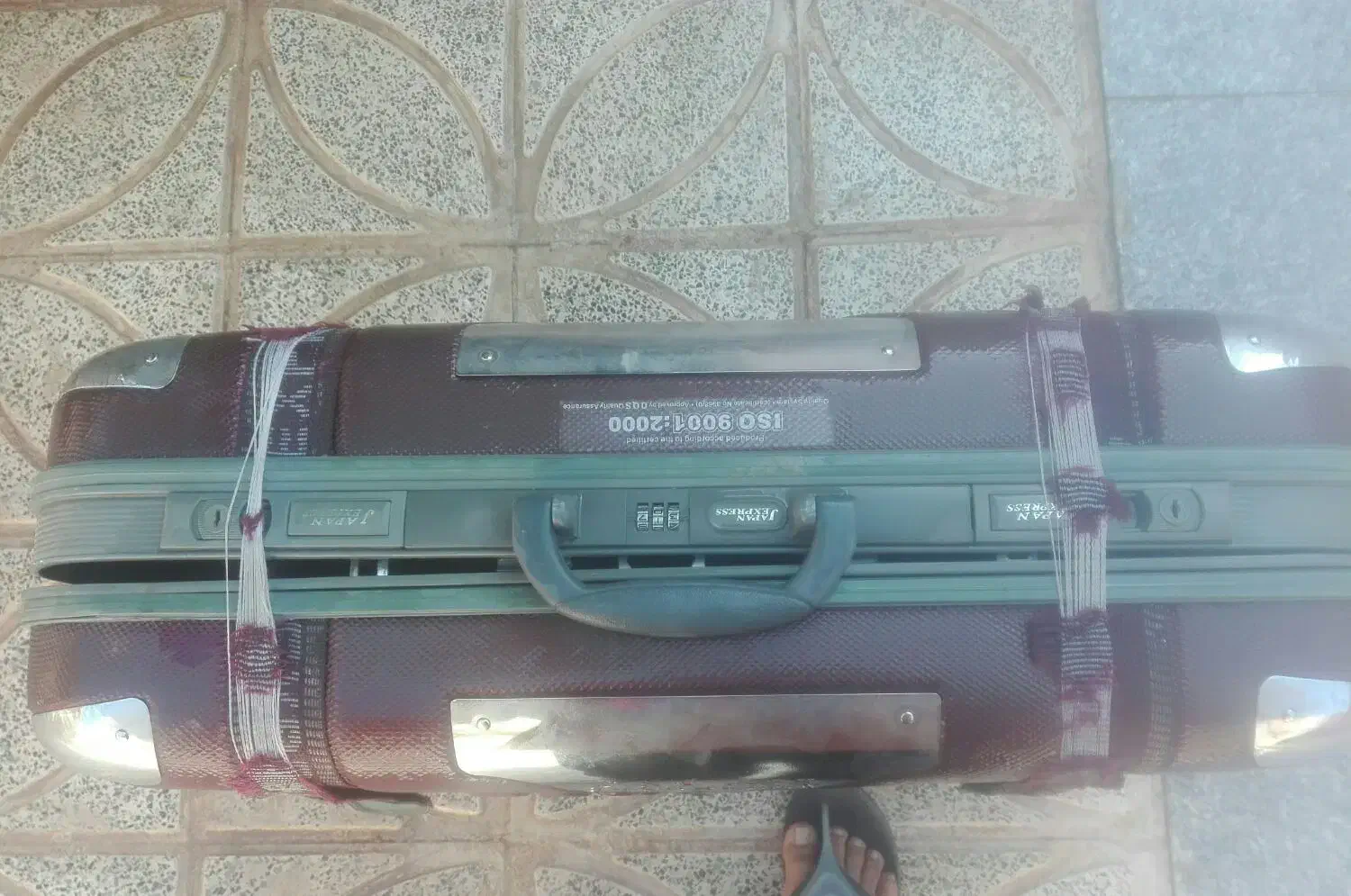 چمدان بزرگ|کیف، کفش، کمربند|کرمان, |دیوار