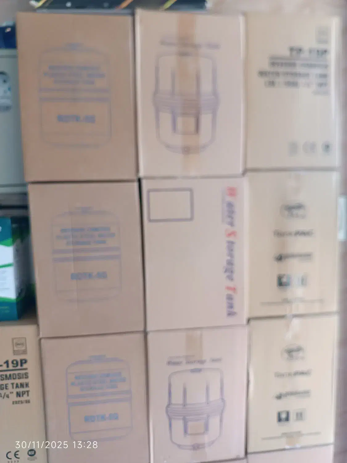 مخزن منبع نگهدارنده تصفیه آب در مدل های مختلف|آبسردکن و تصفیه آب|کرج, فاز ۳ گوهردشت|دیوار