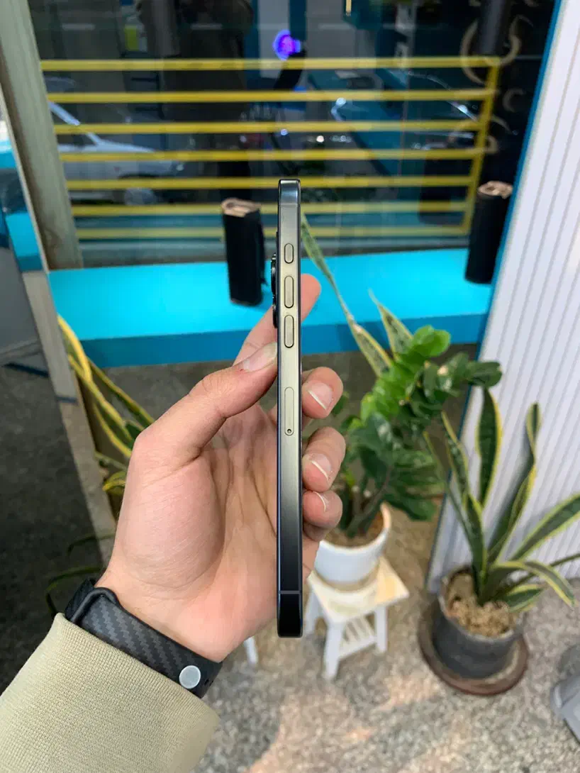 آیفون ۱۶ پرو مکس|موبایل|کرج, اصفهانی‌ها|دیوار