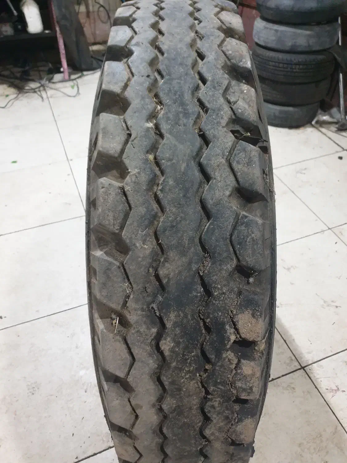 تایر   12/24|قطعات یدکی و لوازم جانبی|صفائیه, |دیوار