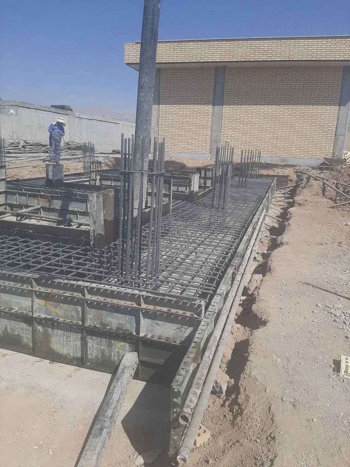 بنا و کارگر دائمی|استخدام معماری، عمران و ساختمانی|مهدی شهر, |دیوار