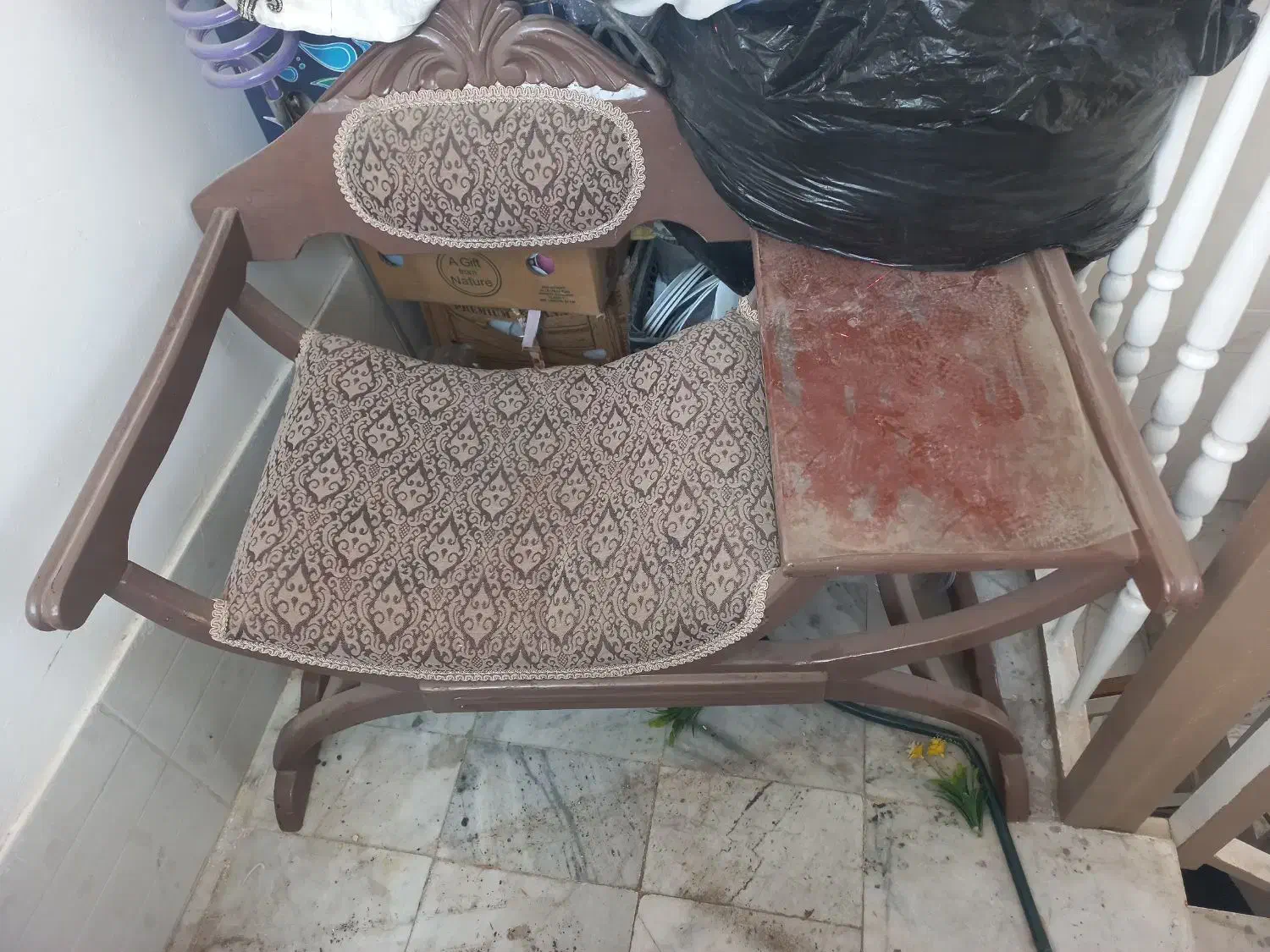 میز تلفن|میز تلفن|شاهین‌شهر, گزبرخوار|دیوار