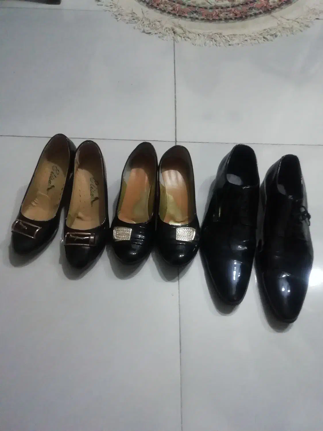 کفش مردانه زنانه|کیف، کفش، کمربند|هشتگرد, فاز ۲ مهستان|دیوار